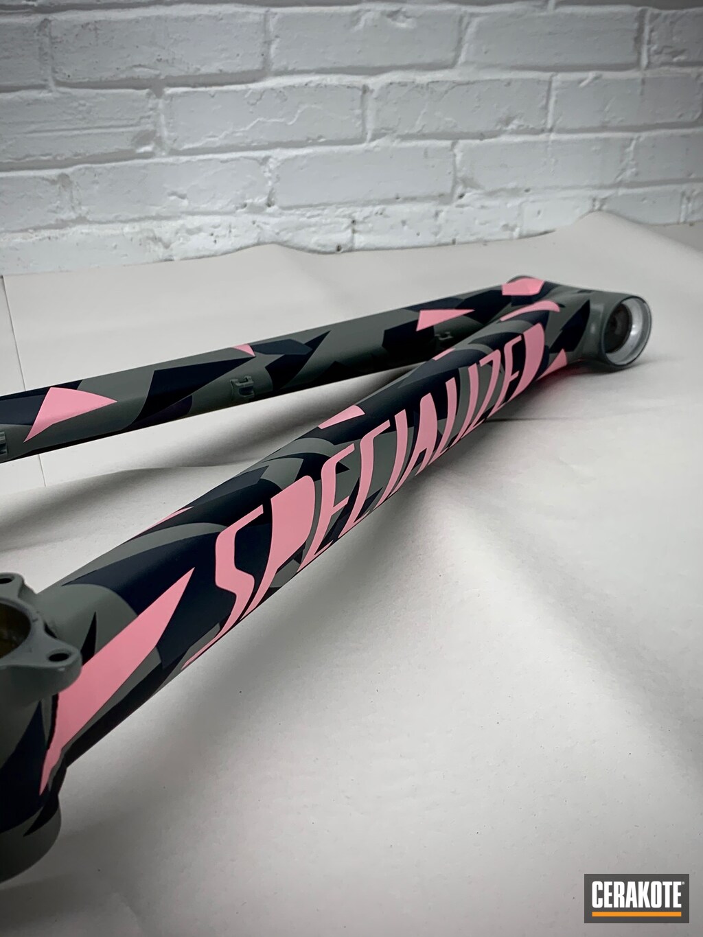 Bazooka Pink H-244 - Image 2